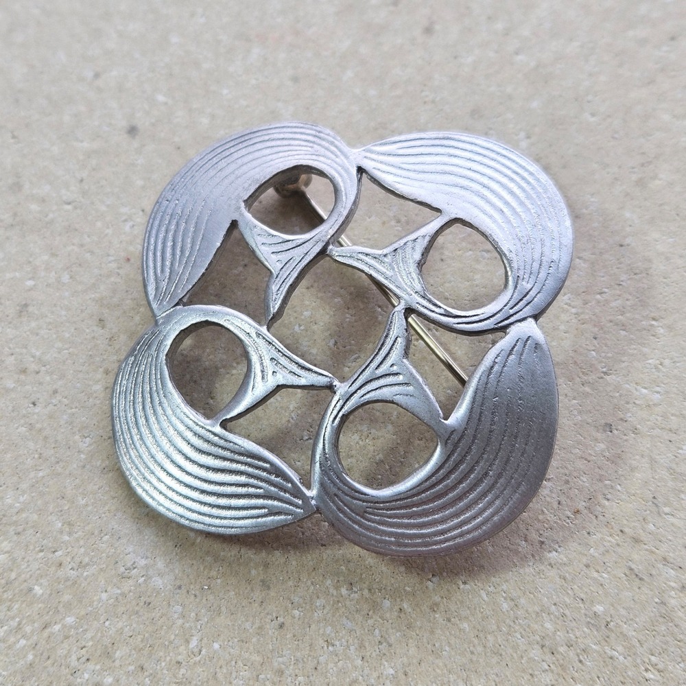 Vtg 80s 90s Cast Pewter Silver Tone Brooch Pin Abstract Koi Fish Swirl Artisan